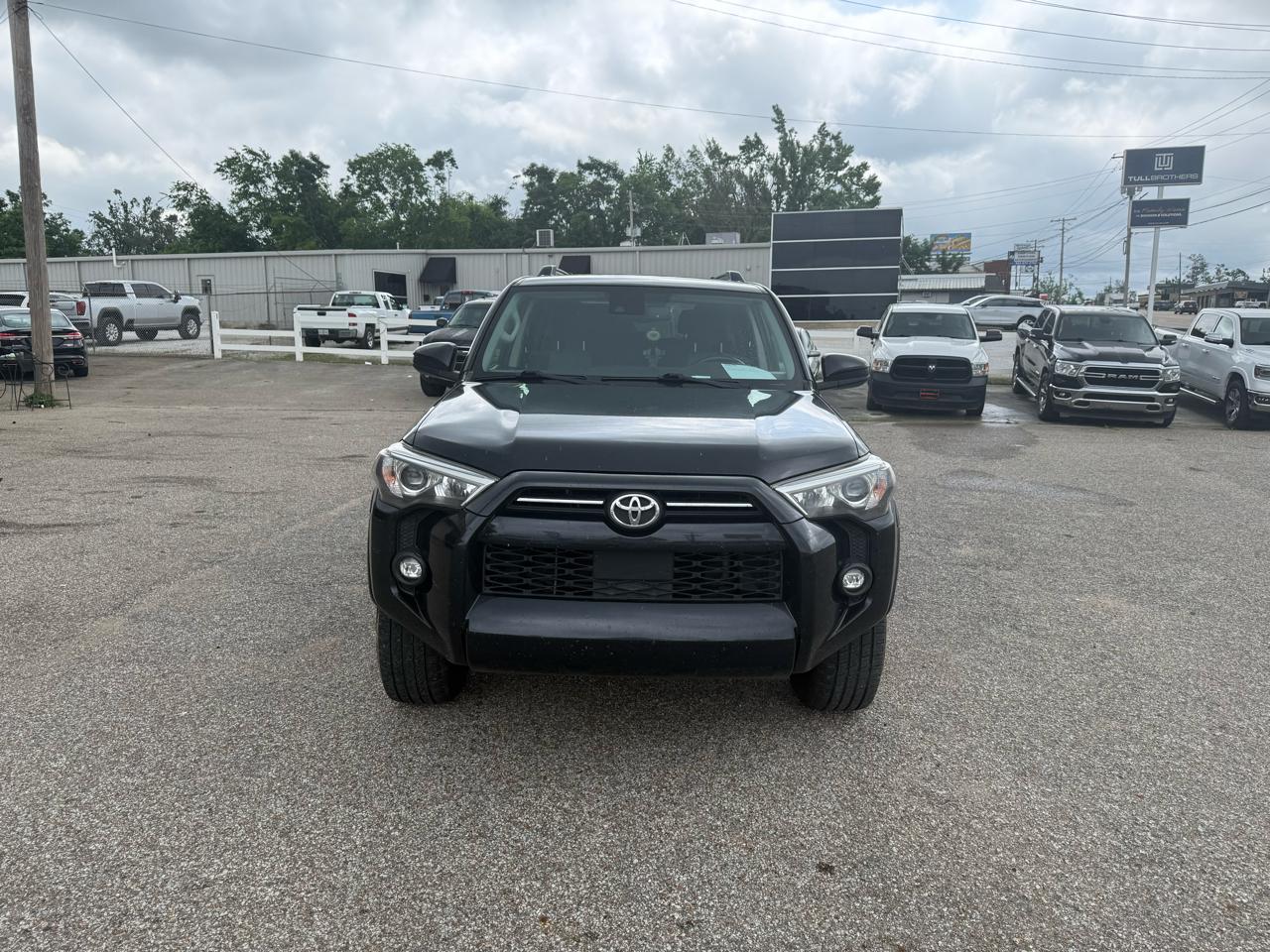 Toyota 4Runner SR5 2021