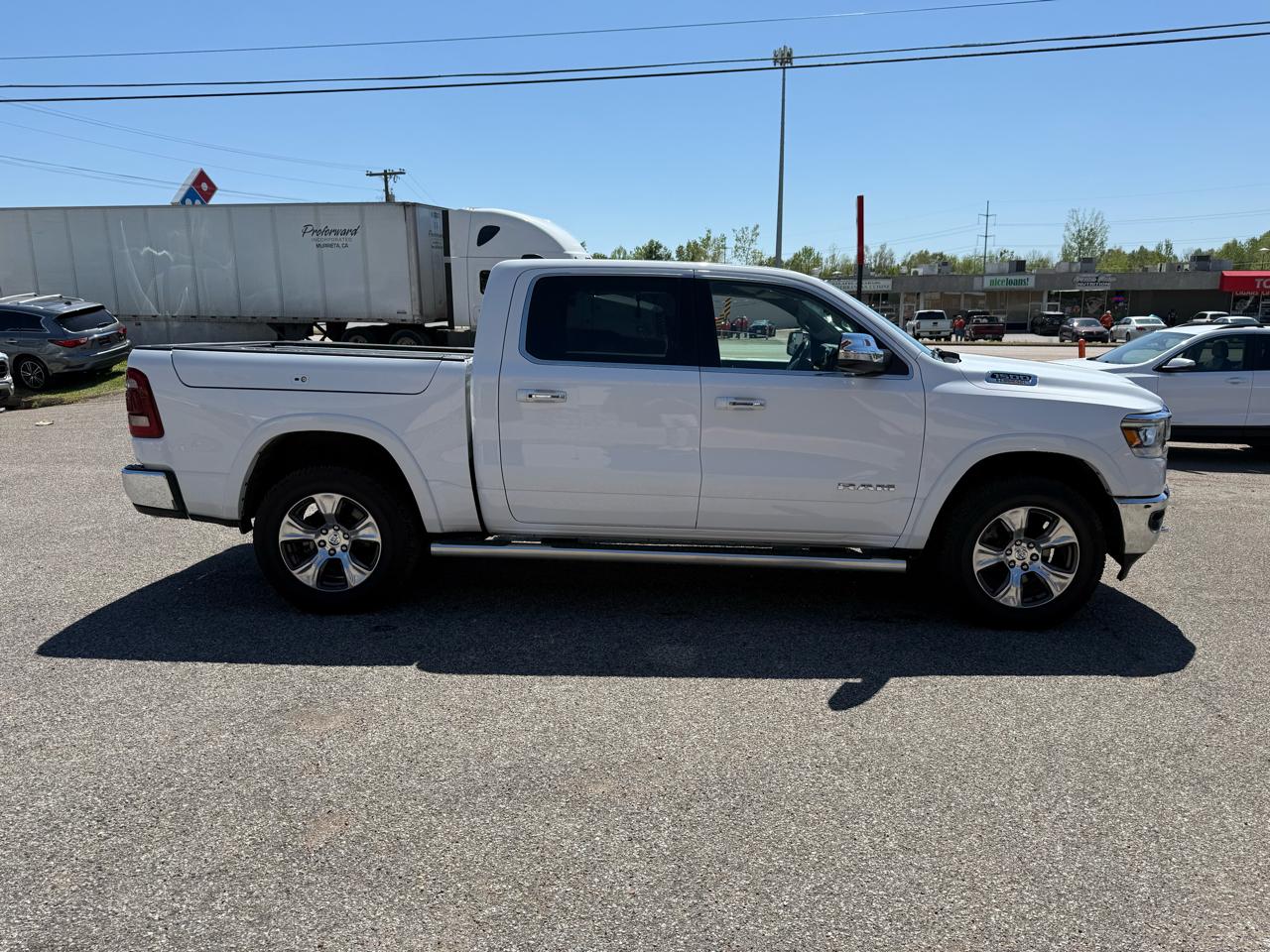 RAM 1500 Laramie Crew Cab SWB 4WD 2020