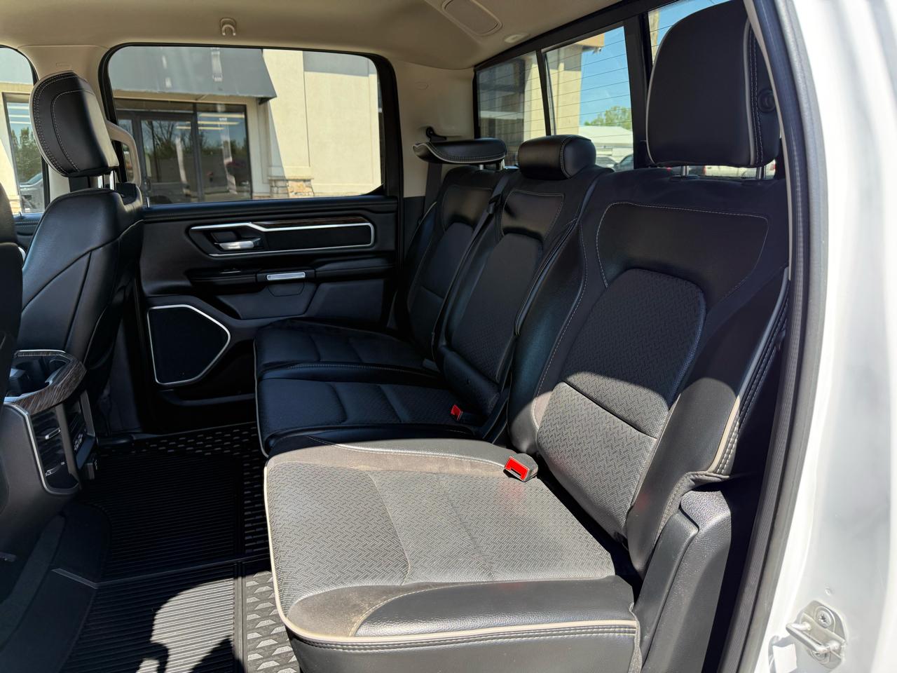 RAM 1500 Laramie Crew Cab SWB 4WD 2020