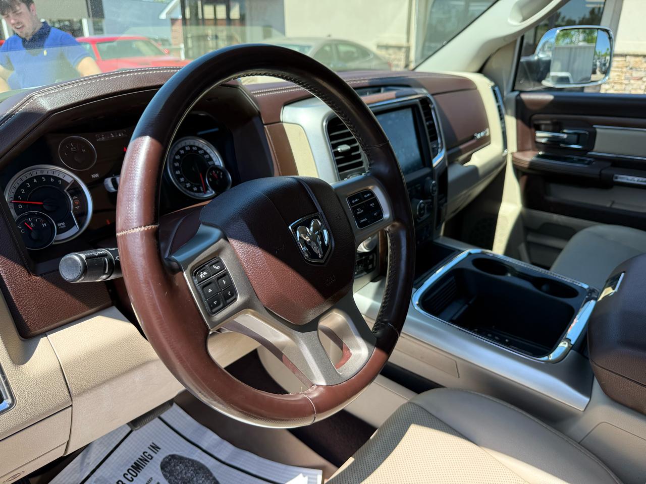 RAM 1500 Laramie Quad Cab 4WD 2018