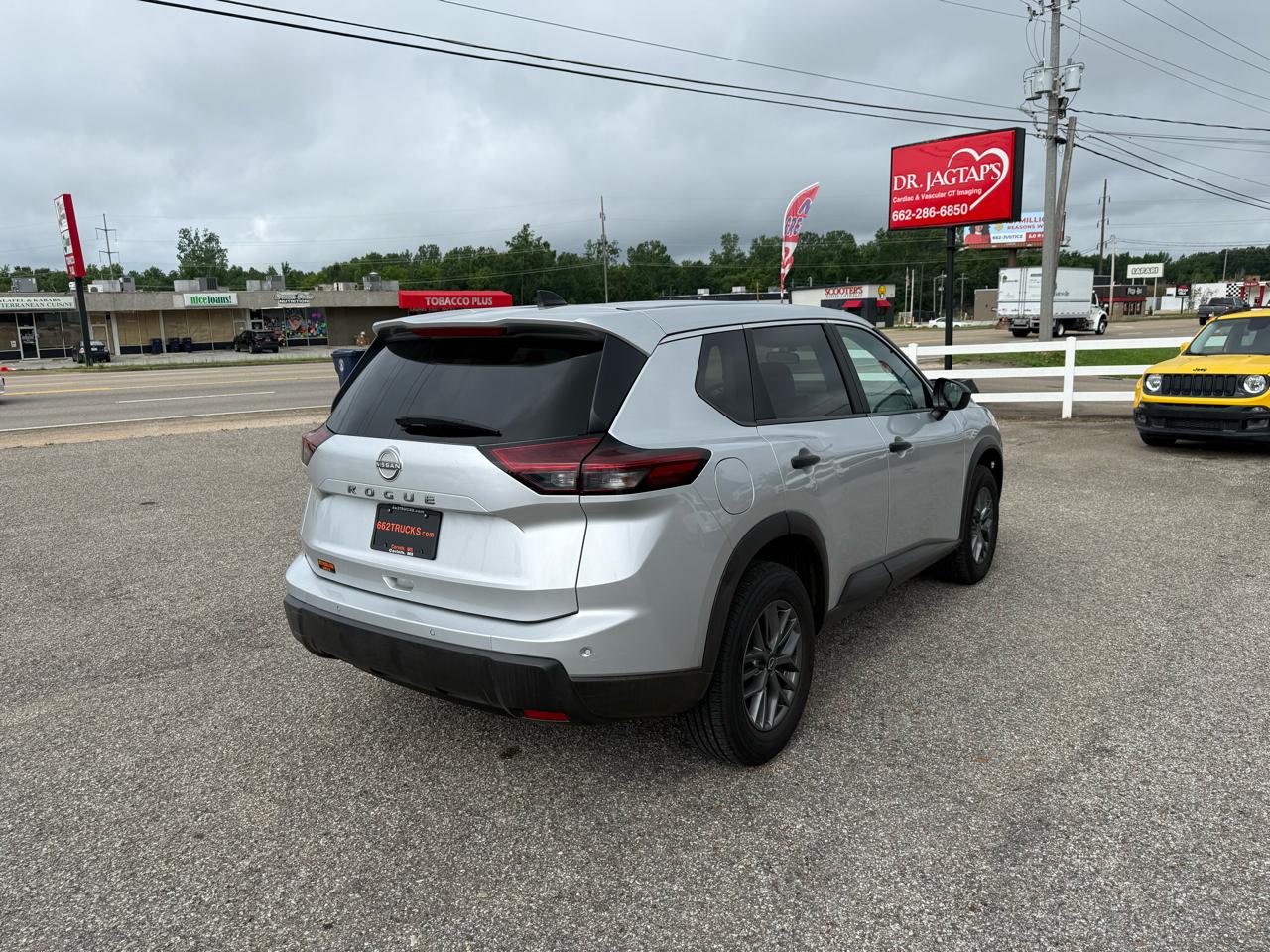 Nissan Rogue S 2024