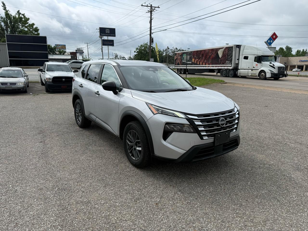 Nissan Rogue S 2024