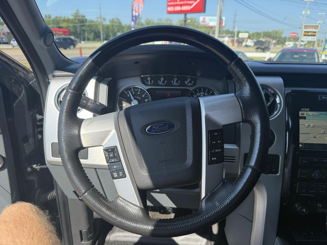 Ford F-150 4WD SuperCrew 145" Platinum 2012