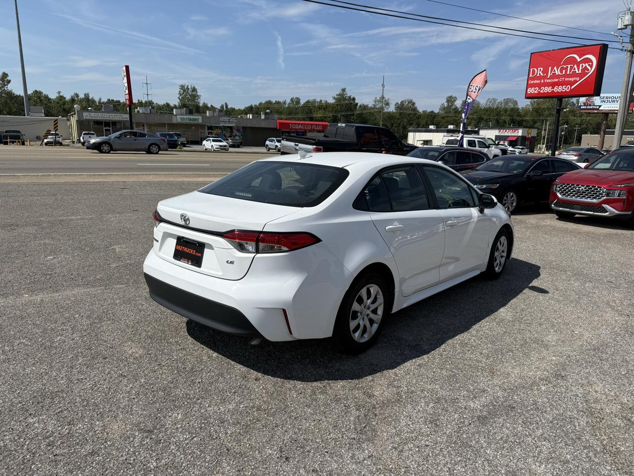 Toyota Corolla LE 2024