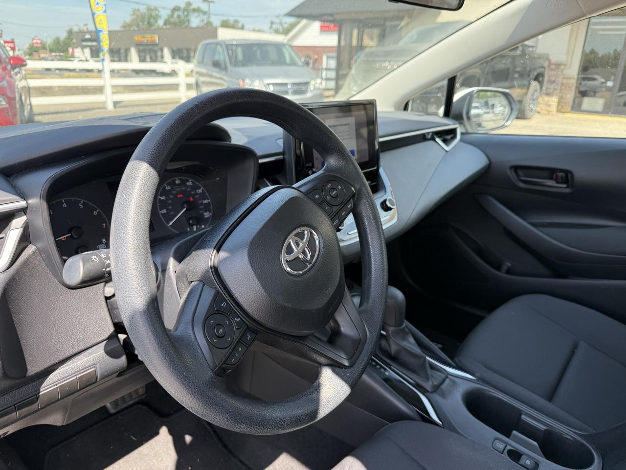 Toyota Corolla LE 2024