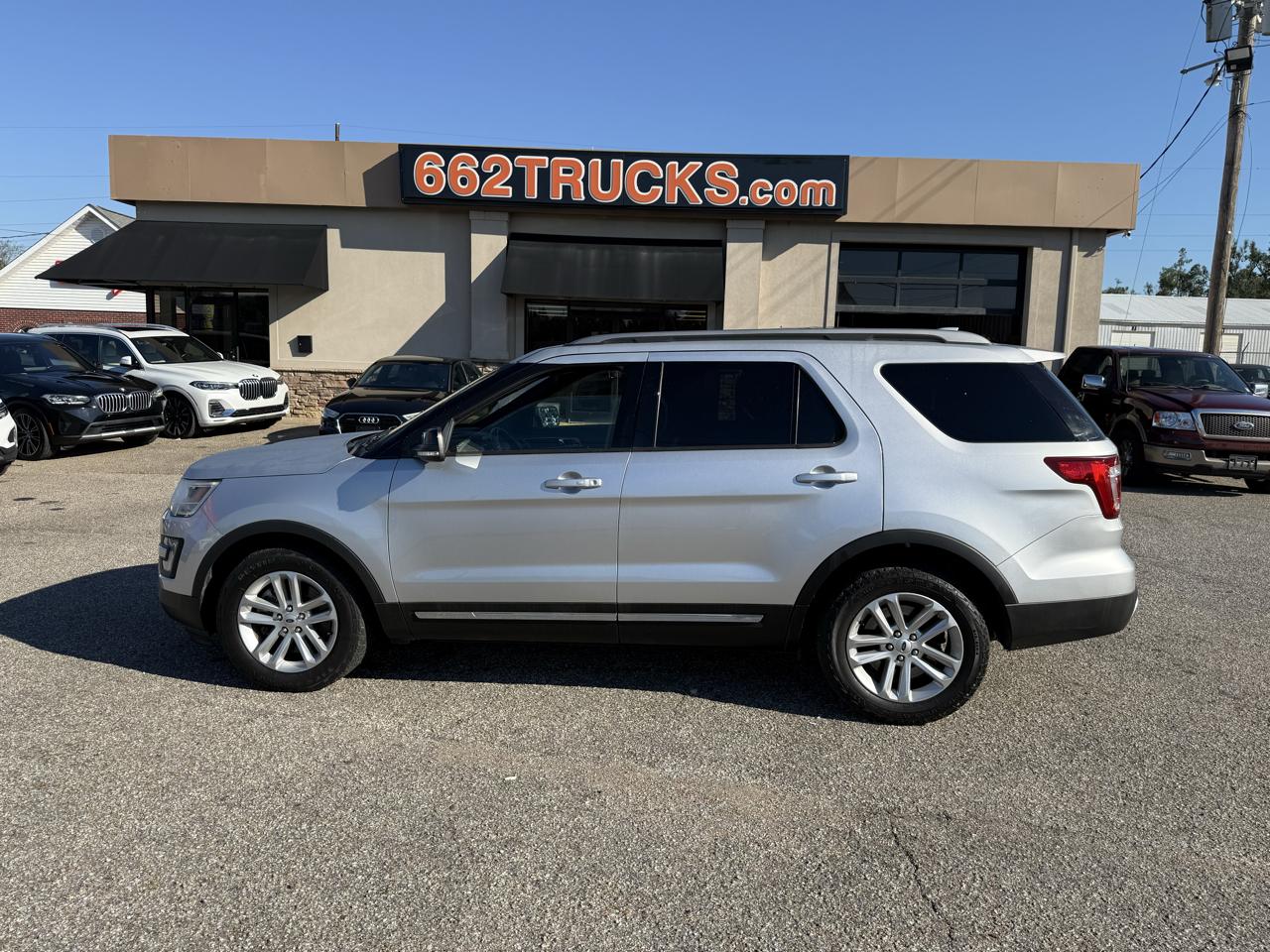 Ford Explorer 2WD 4dr V6 XLT 2017