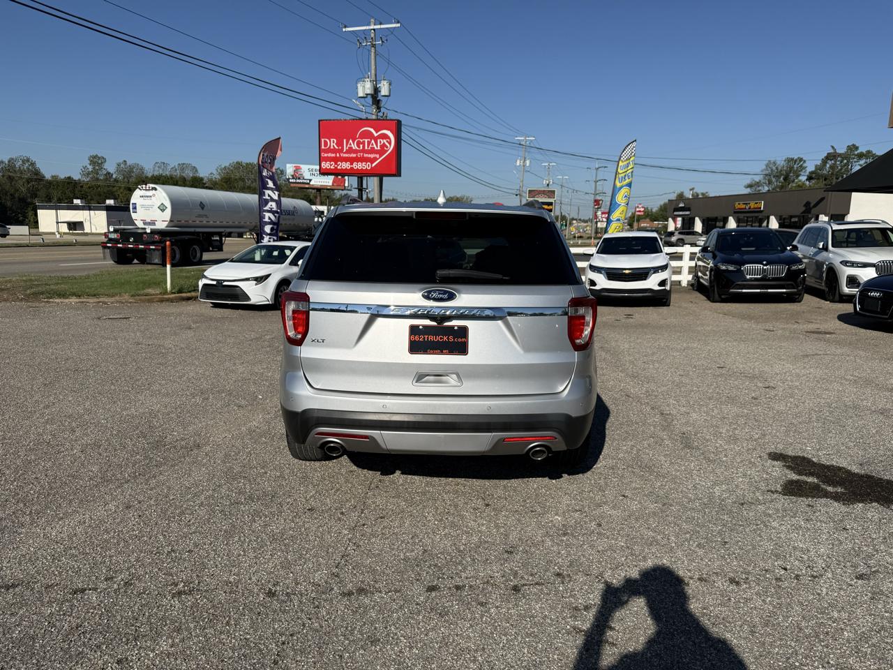 Ford Explorer 2WD 4dr V6 XLT 2017