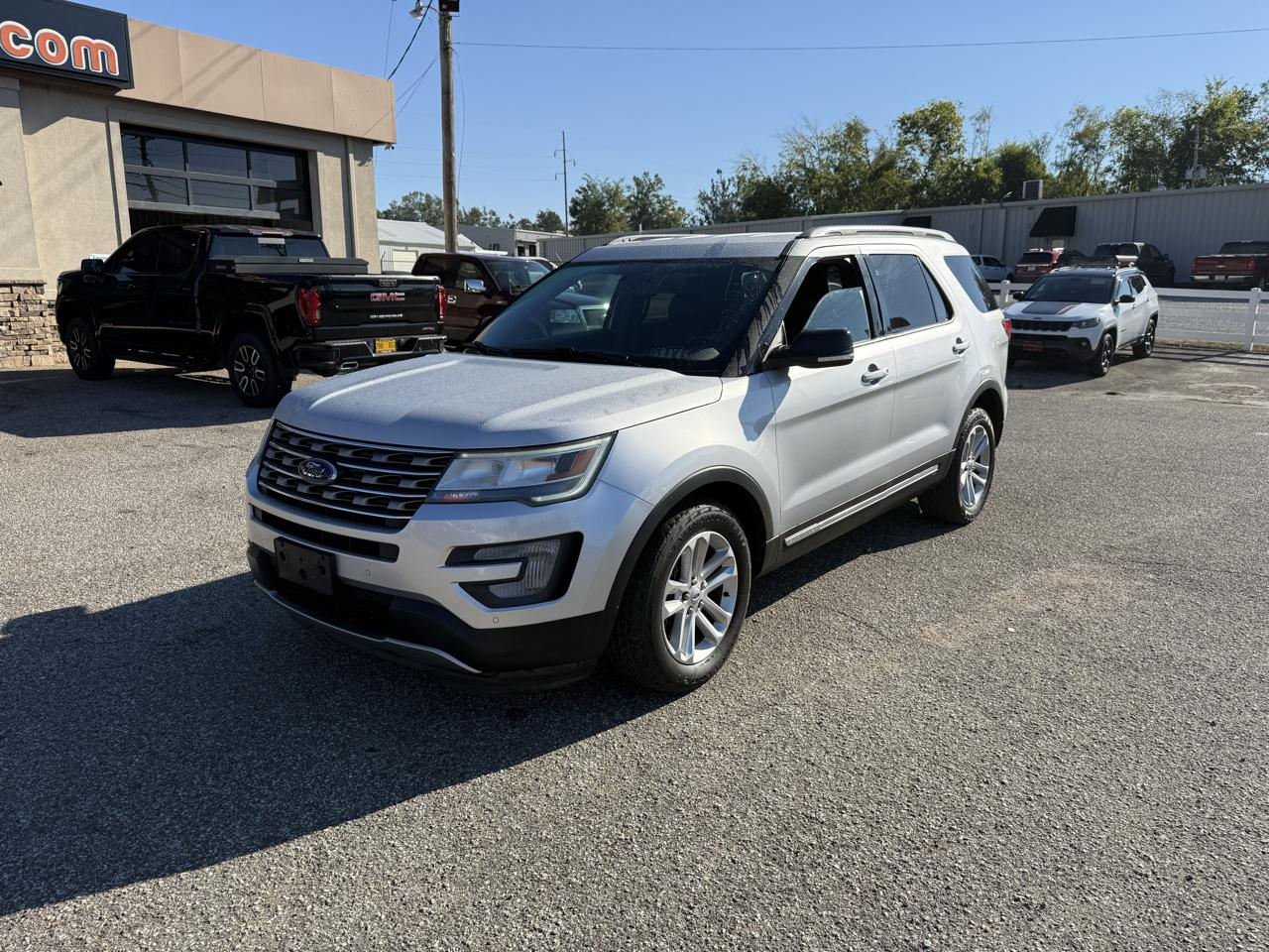 Ford Explorer 2WD 4dr V6 XLT 2017