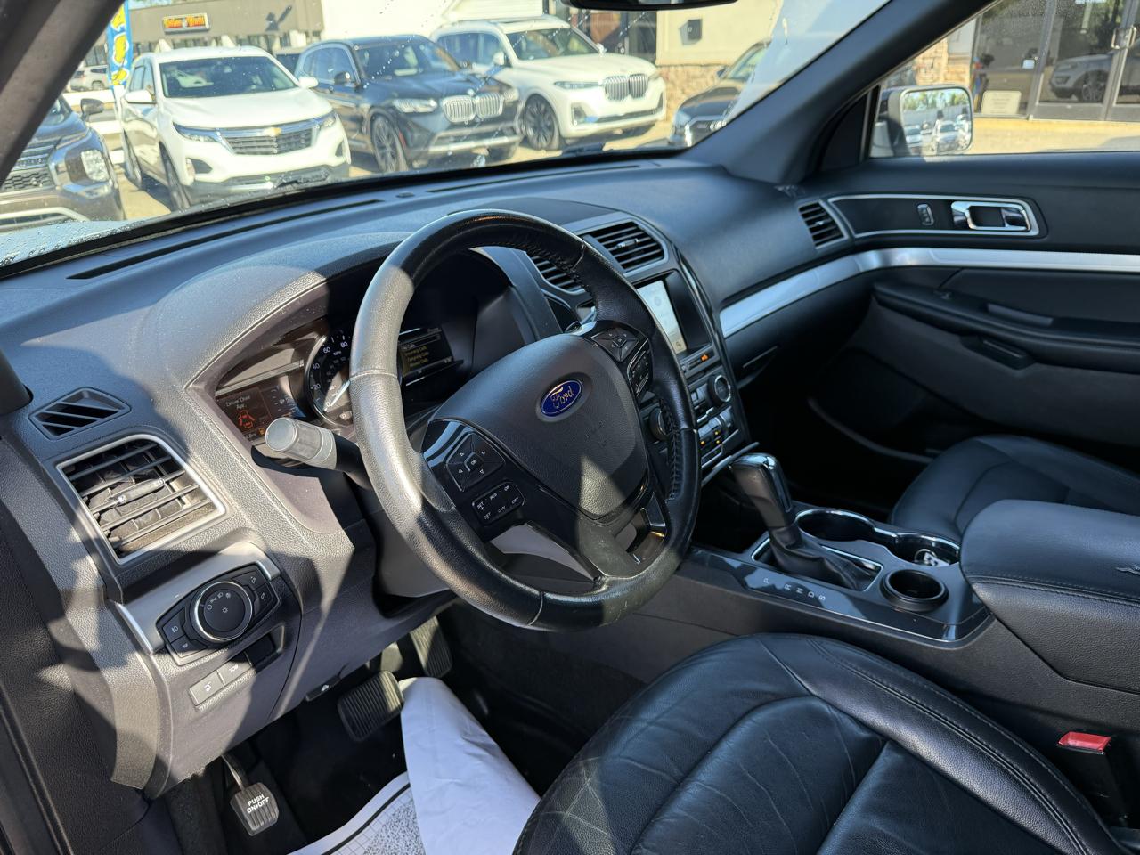 Ford Explorer 2WD 4dr V6 XLT 2017