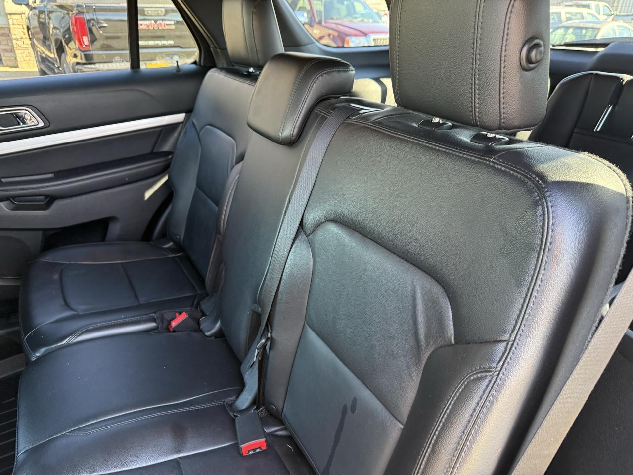 Ford Explorer 2WD 4dr V6 XLT 2017