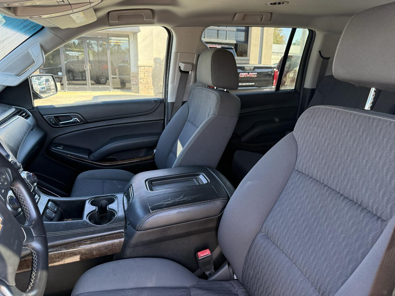 Chevrolet Suburban LS 2WD 2020