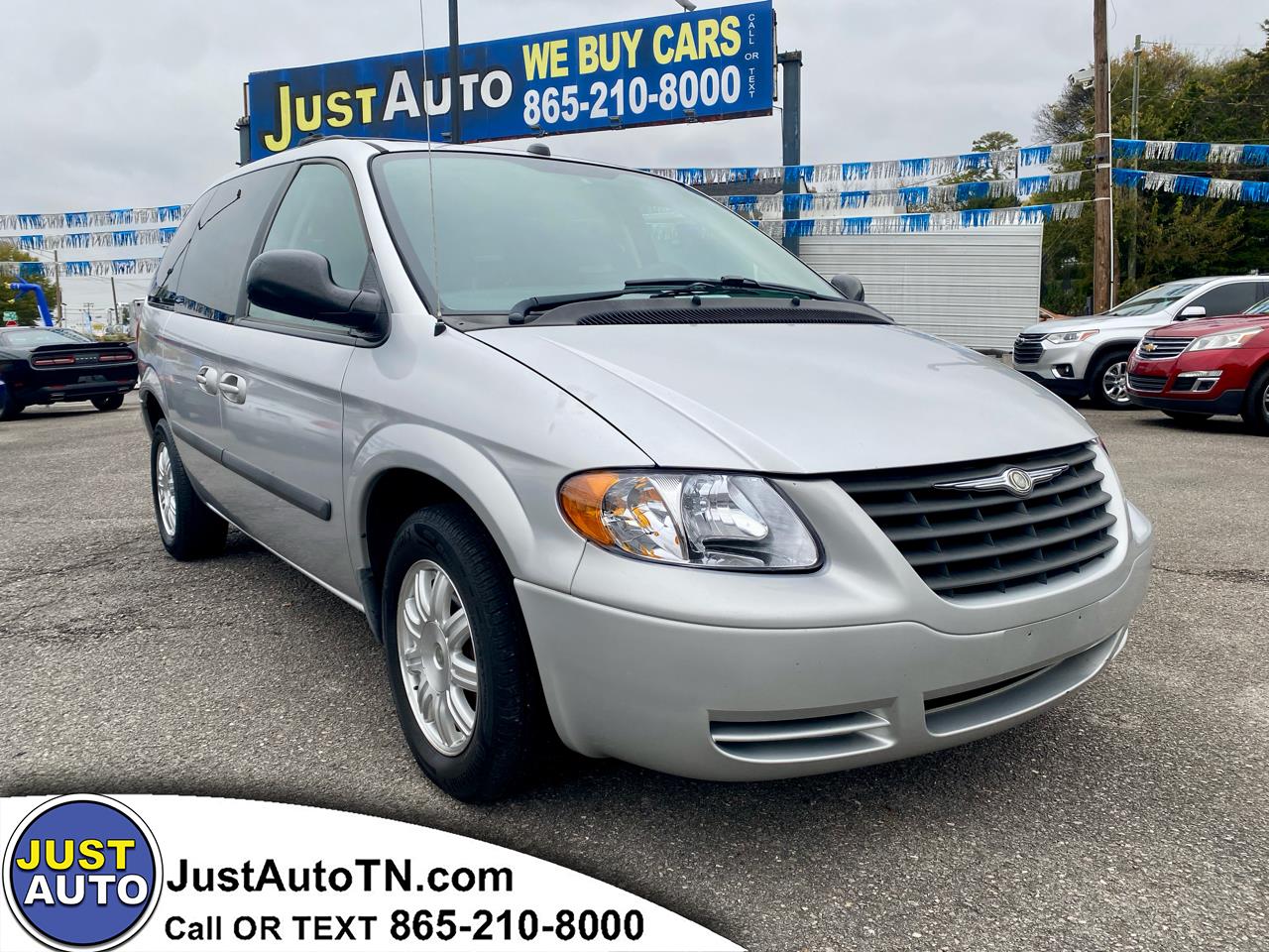 Chrysler Town & Country 4dr SWB FWD 2005 Chrysler Town & Country 4dr SWB FWD 2005