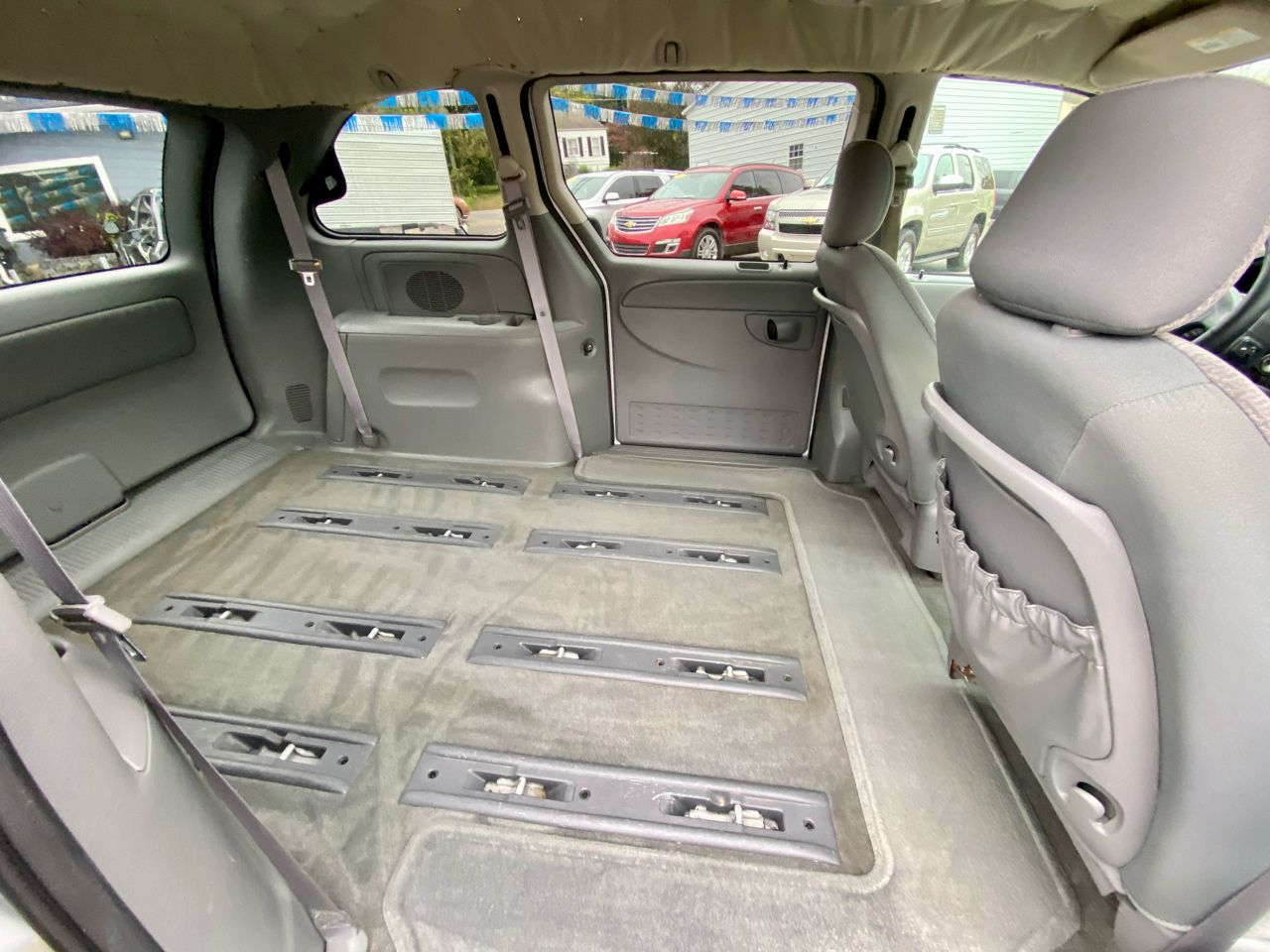 Chrysler Town & Country 4dr SWB FWD 2005 Chrysler Town & Country 4dr SWB FWD 2005