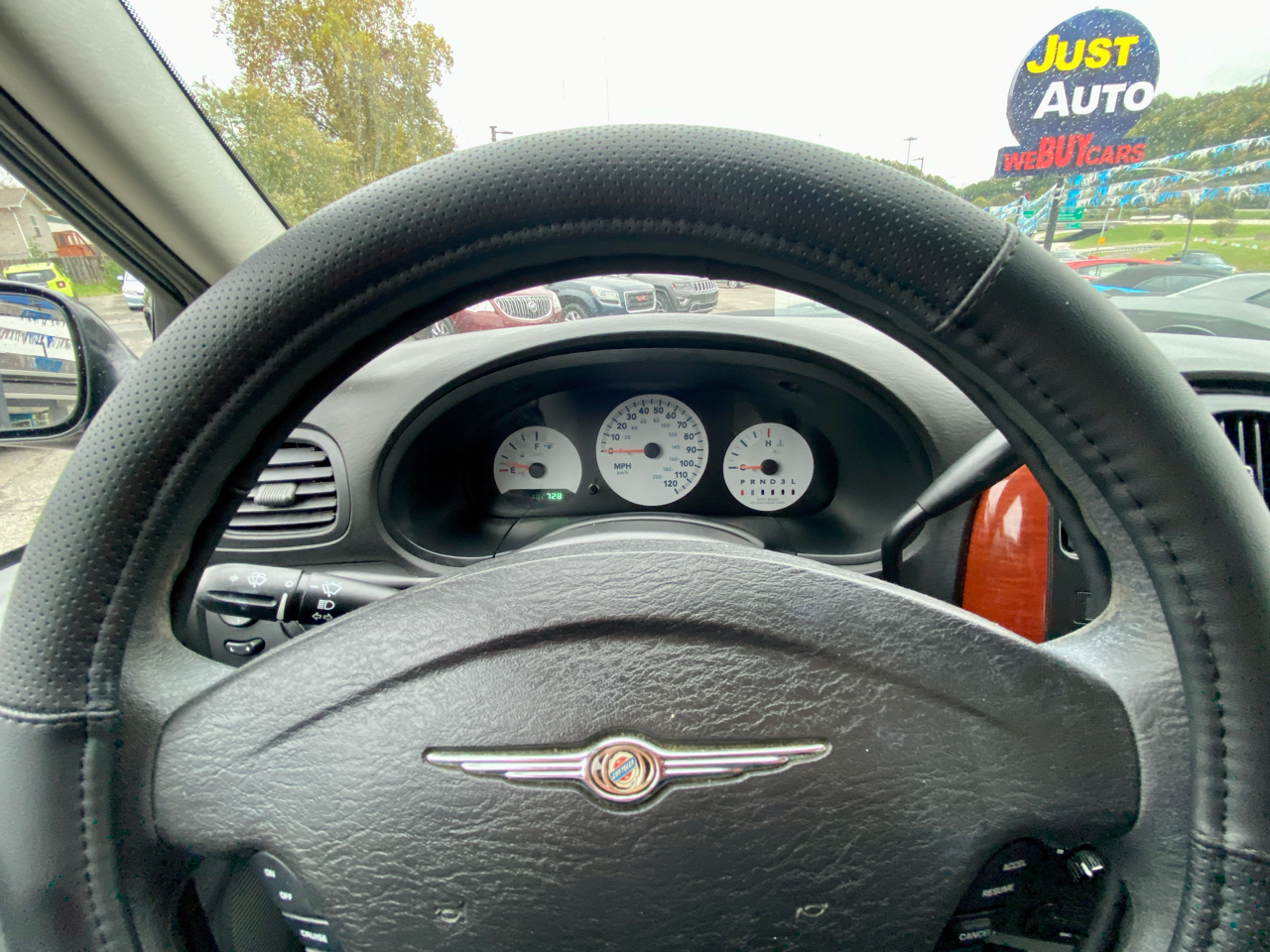 Chrysler Town & Country 4dr SWB FWD 2005 Chrysler Town & Country 4dr SWB FWD 2005