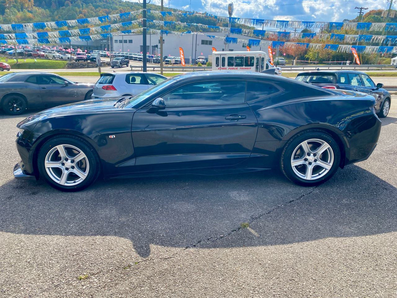 Chevrolet Camaro 2dr Cpe 1LS 2018 Chevrolet Camaro 2dr Cpe 1LS 2018
