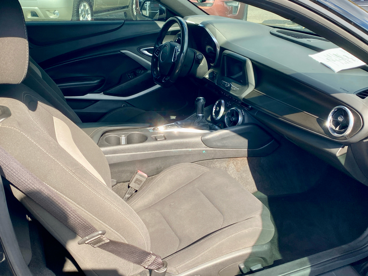 Chevrolet Camaro 2dr Cpe 1LS 2018 Chevrolet Camaro 2dr Cpe 1LS 2018