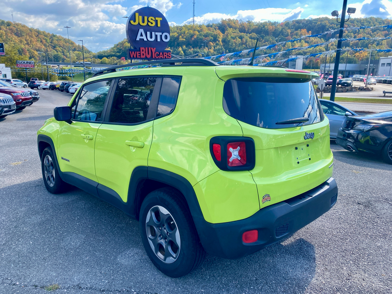 Jeep Renegade Sport FWD *Ltd Avail* 2017 Jeep Renegade Sport FWD *Ltd Avail* 2017