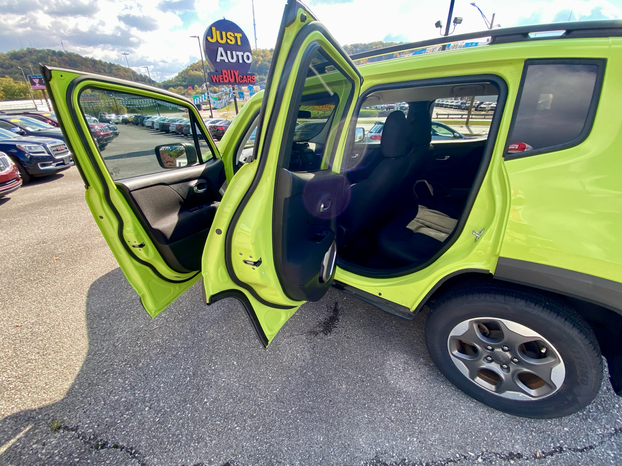 Jeep Renegade Sport FWD *Ltd Avail* 2017 Jeep Renegade Sport FWD *Ltd Avail* 2017