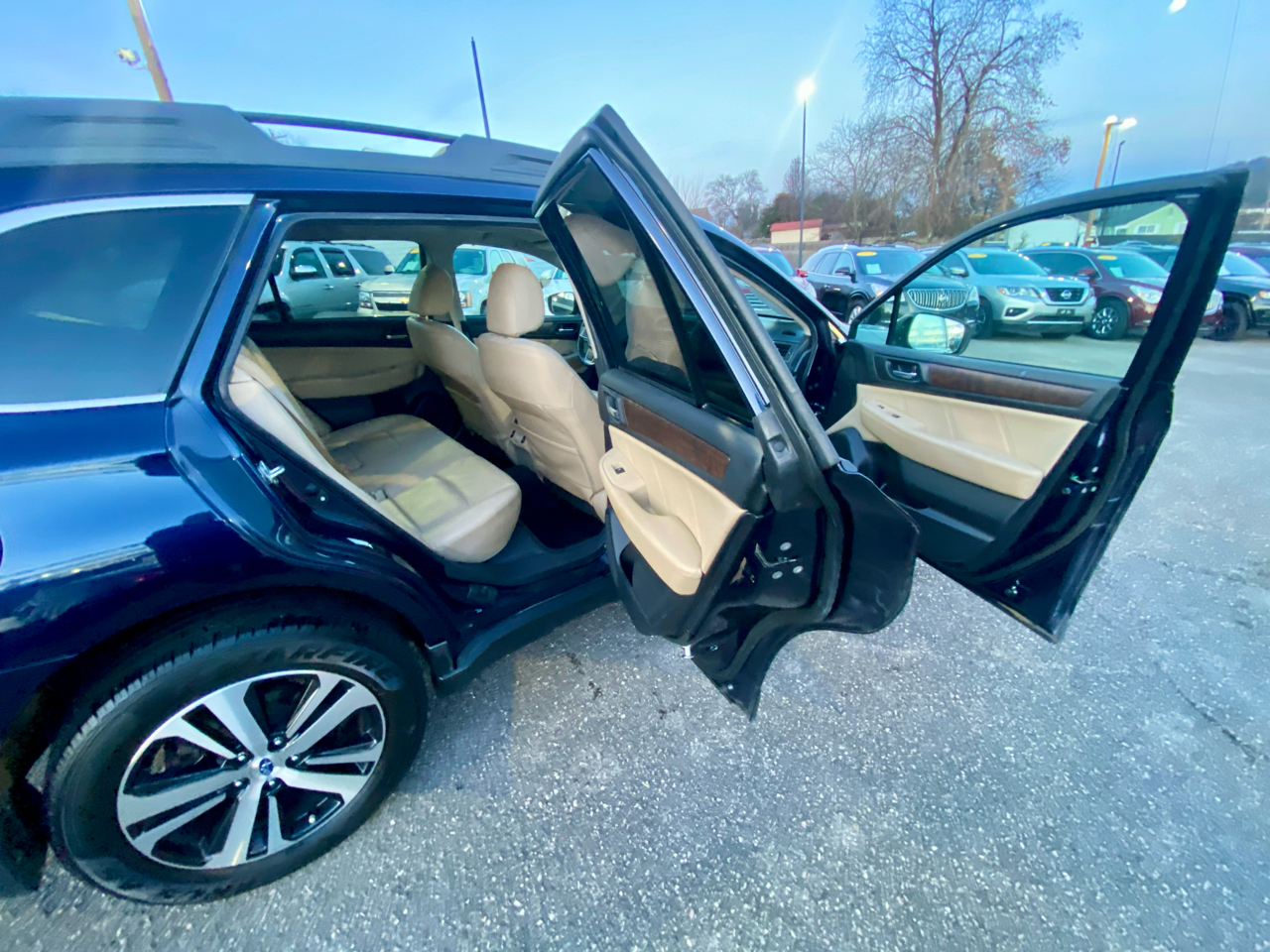 2018 Subaru Outback 2.5i Limited photo 4