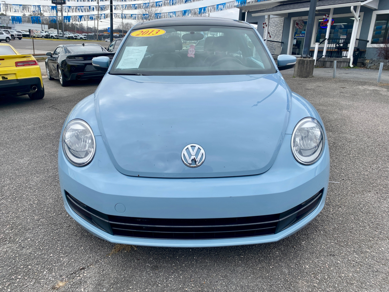 Volkswagen Beetle Coupe 2dr Auto 2.5L 2013