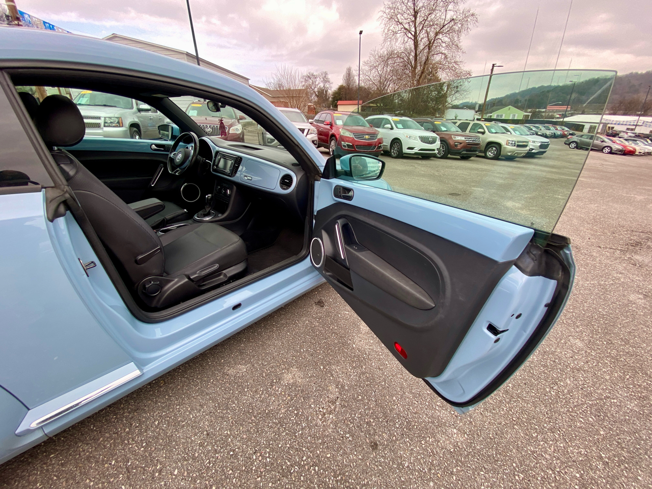 Volkswagen Beetle Coupe 2dr Auto 2.5L 2013