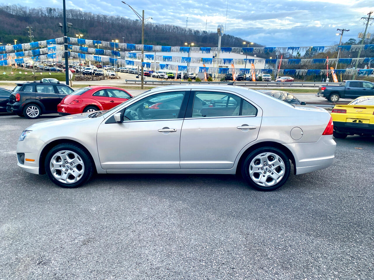 Ford Fusion 4dr Sdn SE FWD 2010