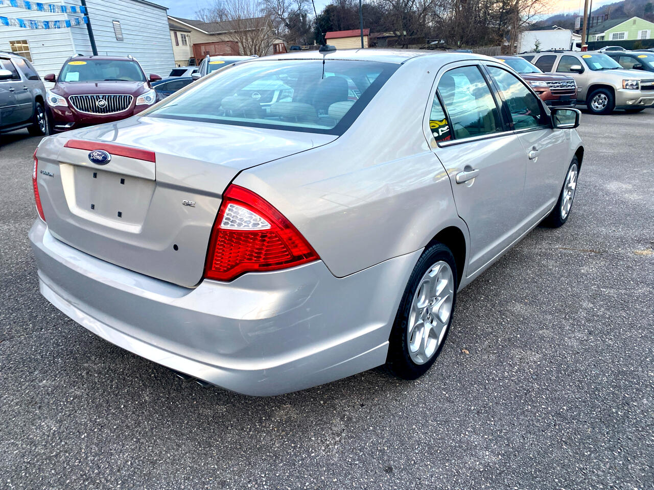 Ford Fusion 4dr Sdn SE FWD 2010