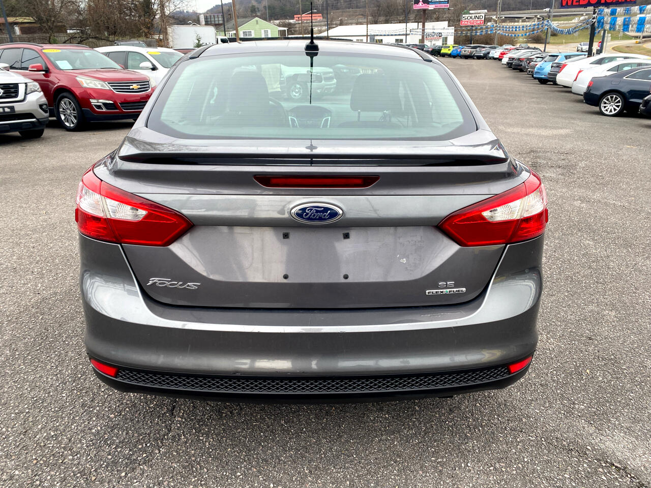 Ford Focus 4dr Sdn SE 2013