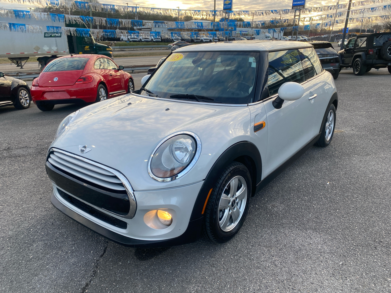 MINI Cooper Hardtop 2dr HB 2015