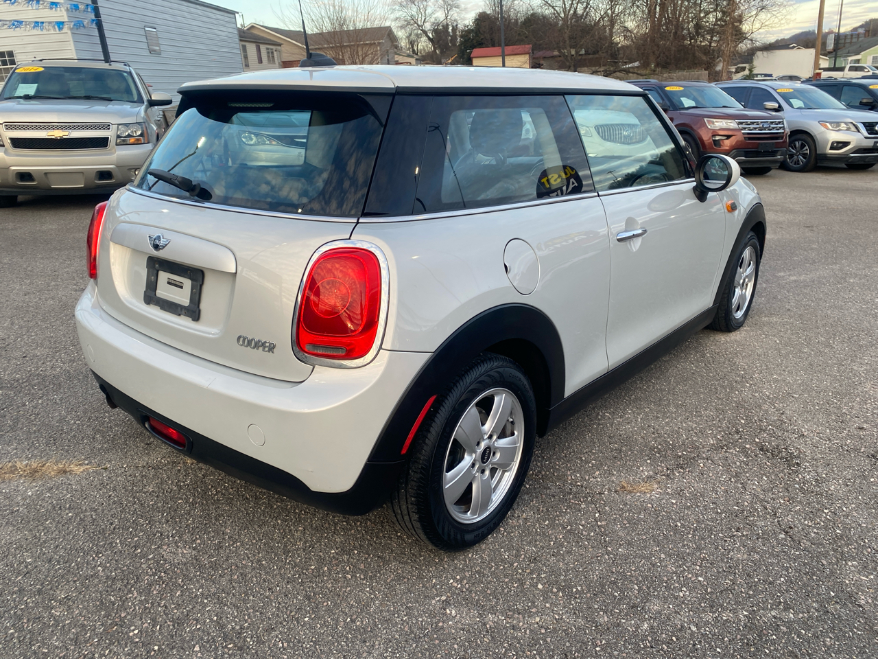 MINI Cooper Hardtop 2dr HB 2015