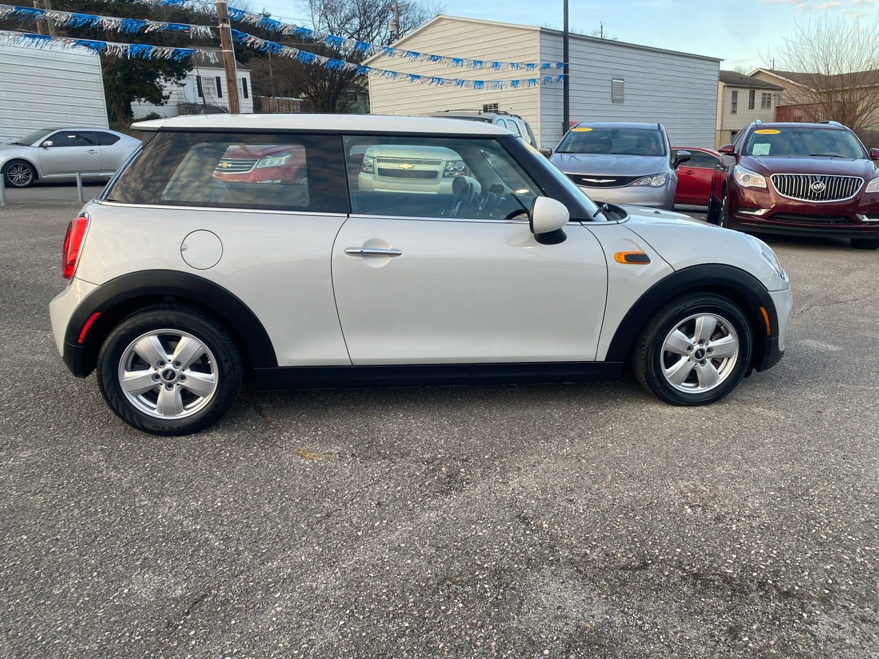 MINI Cooper Hardtop 2dr HB 2015