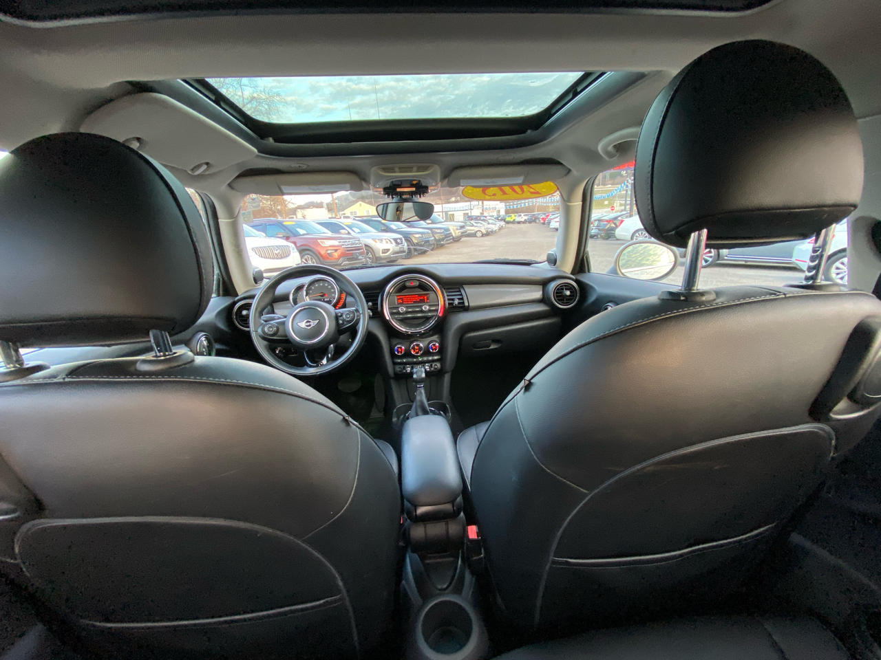 MINI Cooper Hardtop 2dr HB 2015