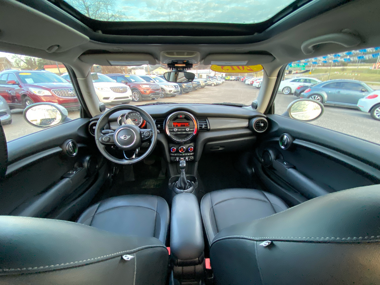 MINI Cooper Hardtop 2dr HB 2015