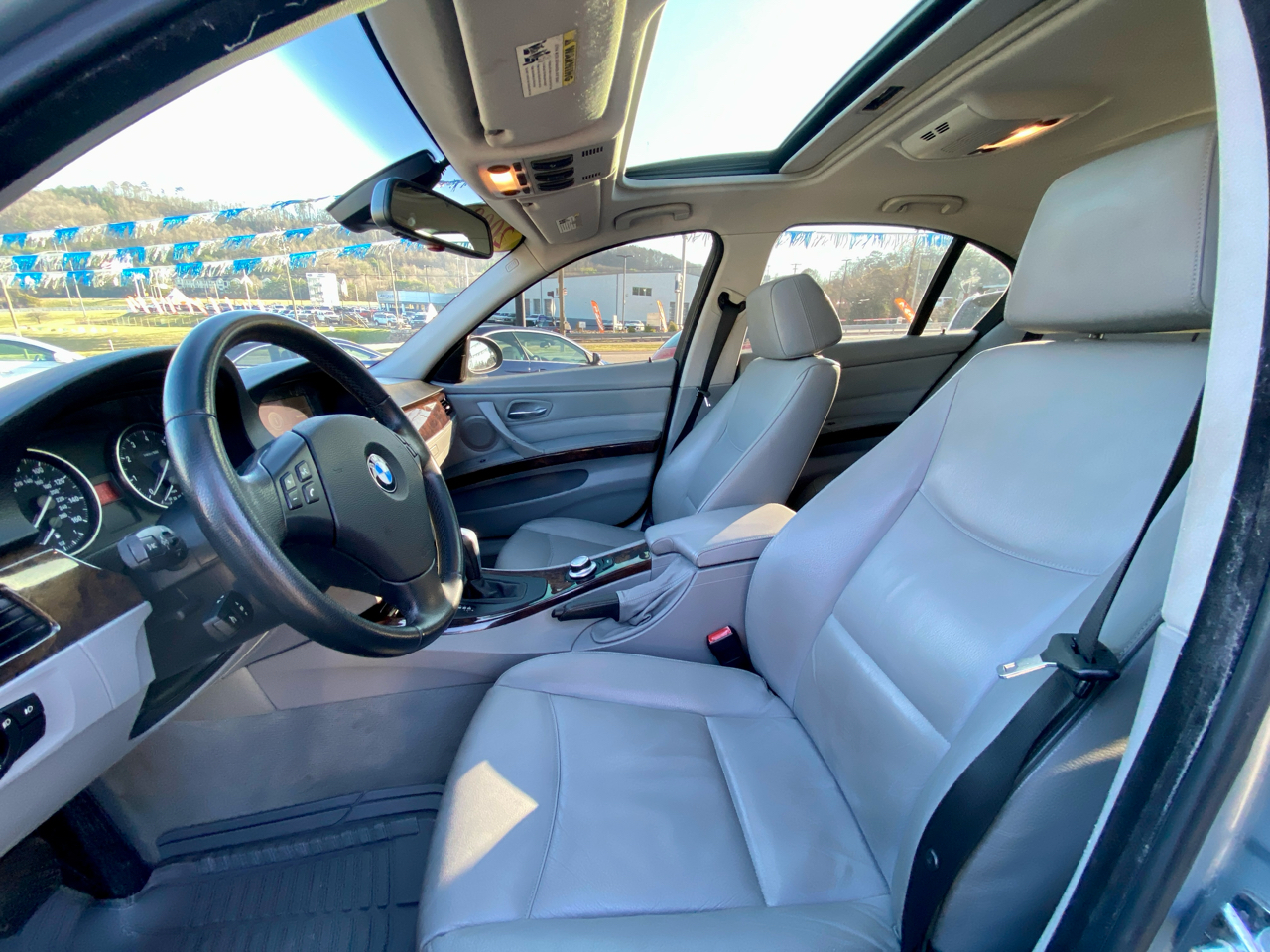 BMW 3 Series 4dr Sdn 328xi AWD SULEV 2008