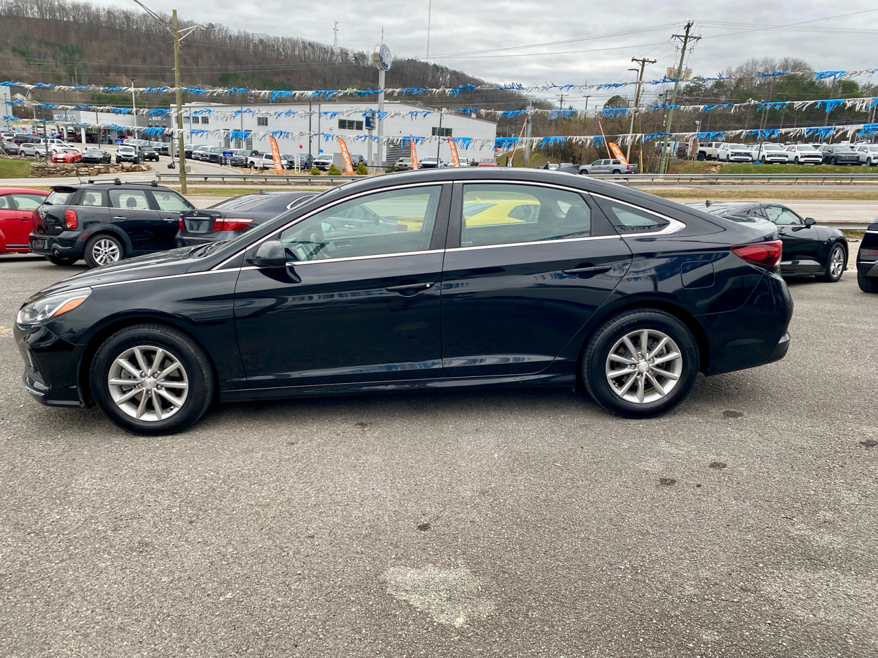 Hyundai Sonata SE 2.4L 2018