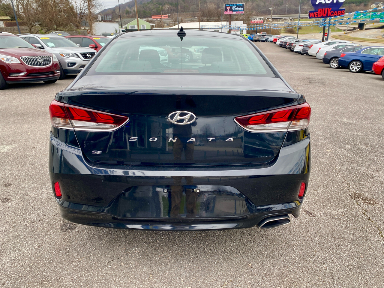 Hyundai Sonata SE 2.4L 2018
