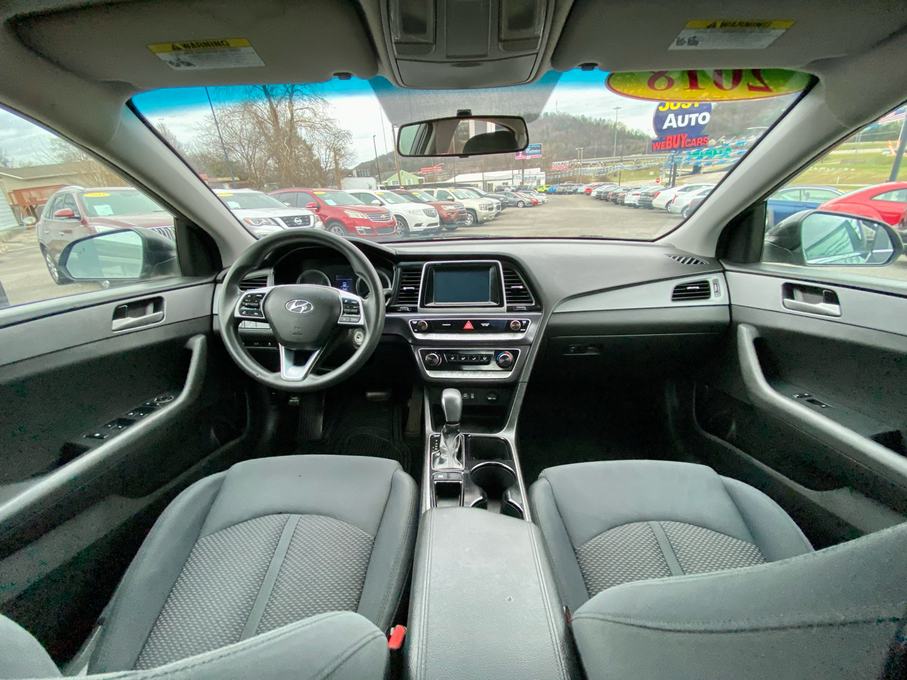 Hyundai Sonata SE 2.4L 2018