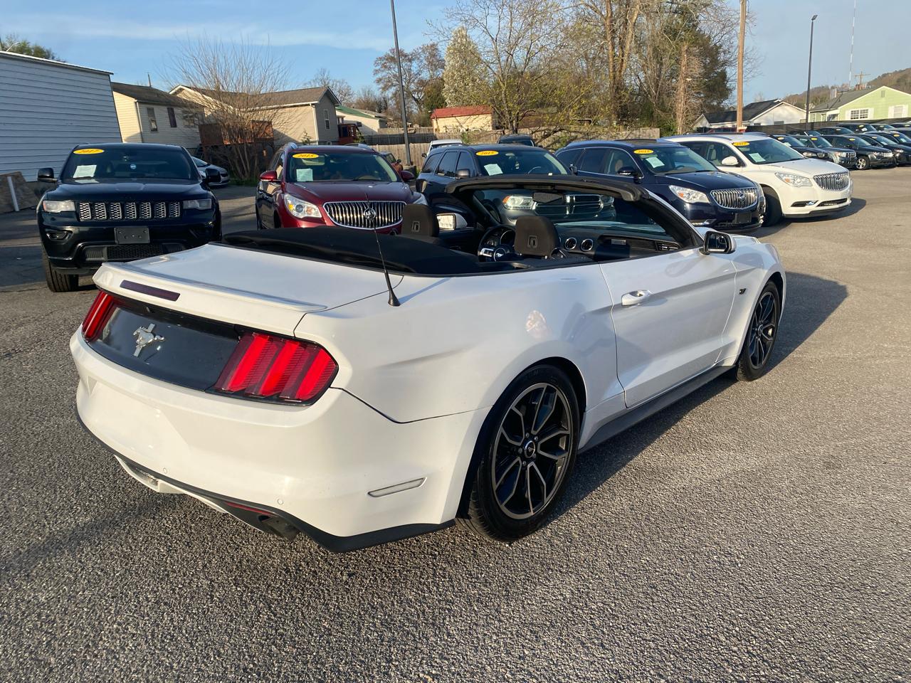 Ford Mustang V6 Convertible 2017