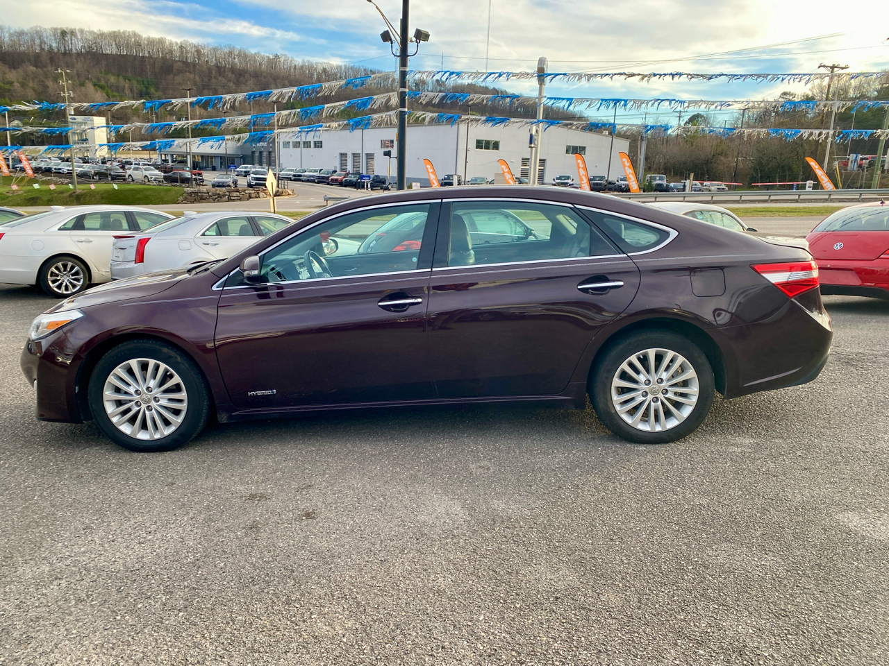 Toyota Avalon Hybrid 4dr Sdn XLE Touring (Natl) 2014