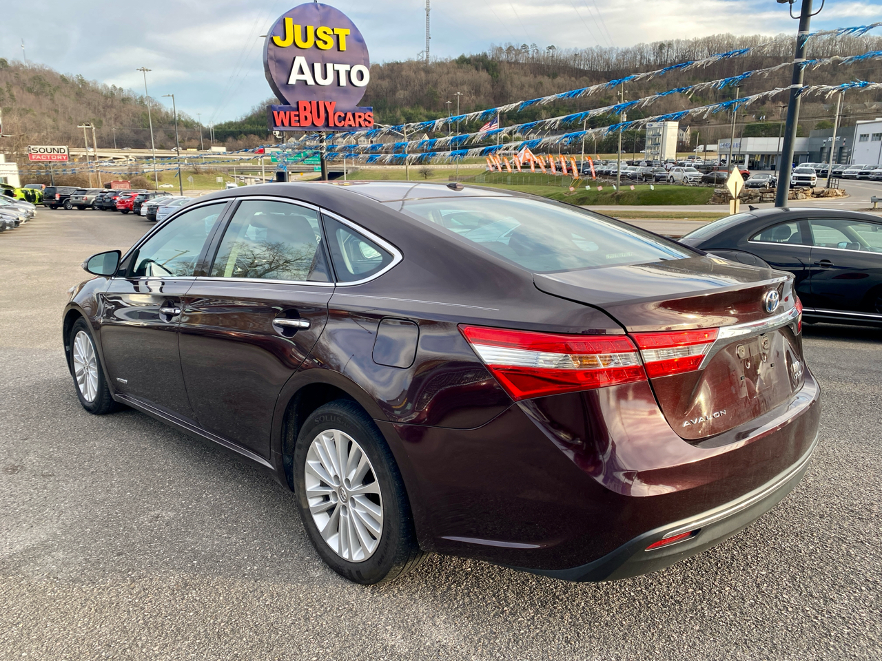 Toyota Avalon Hybrid 4dr Sdn XLE Touring (Natl) 2014
