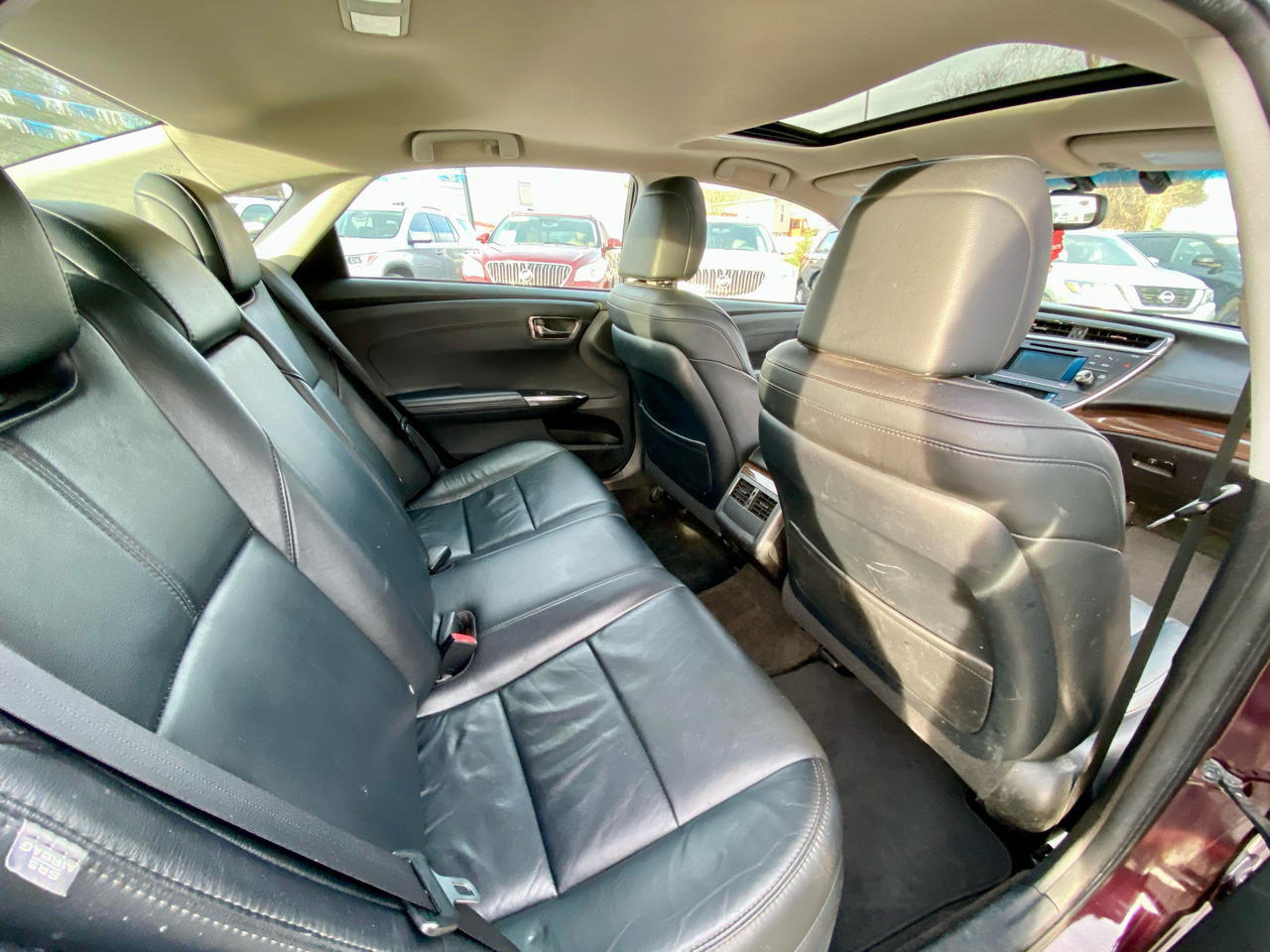 Toyota Avalon Hybrid 4dr Sdn XLE Touring (Natl) 2014