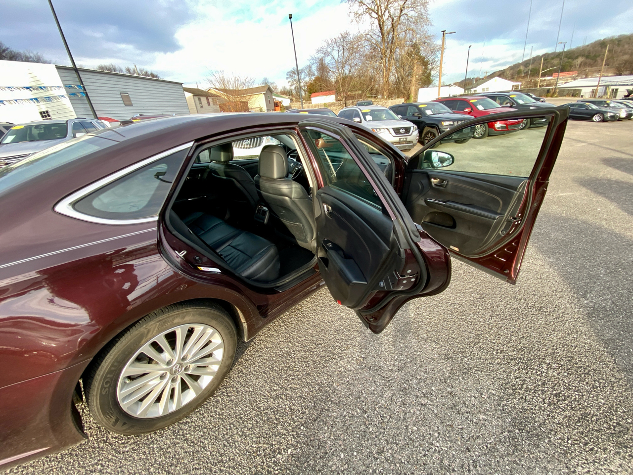 Toyota Avalon Hybrid 4dr Sdn XLE Touring (Natl) 2014