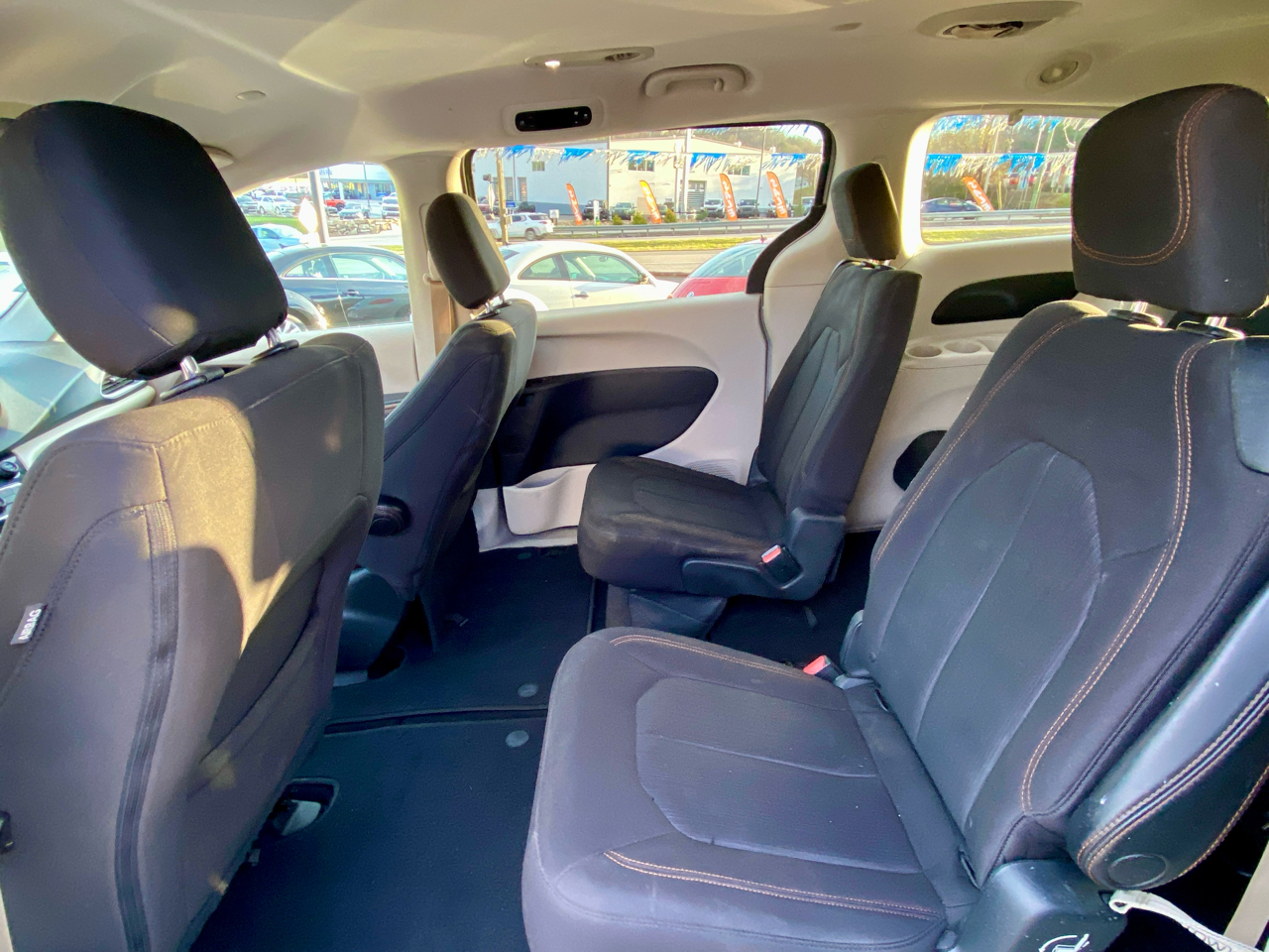 Chrysler Pacifica LX FWD 2017