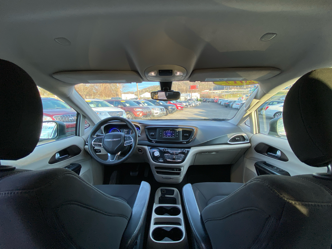 Chrysler Pacifica LX FWD 2017
