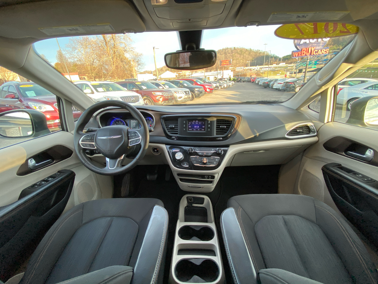 Chrysler Pacifica LX FWD 2017