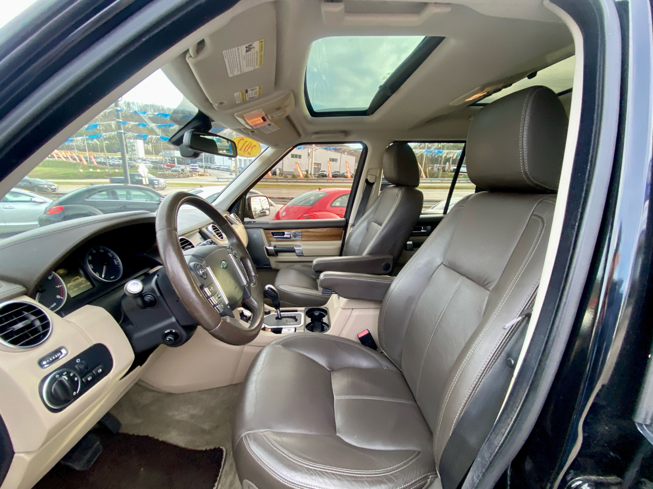 Land Rover LR4 4WD 4dr LUX 2012