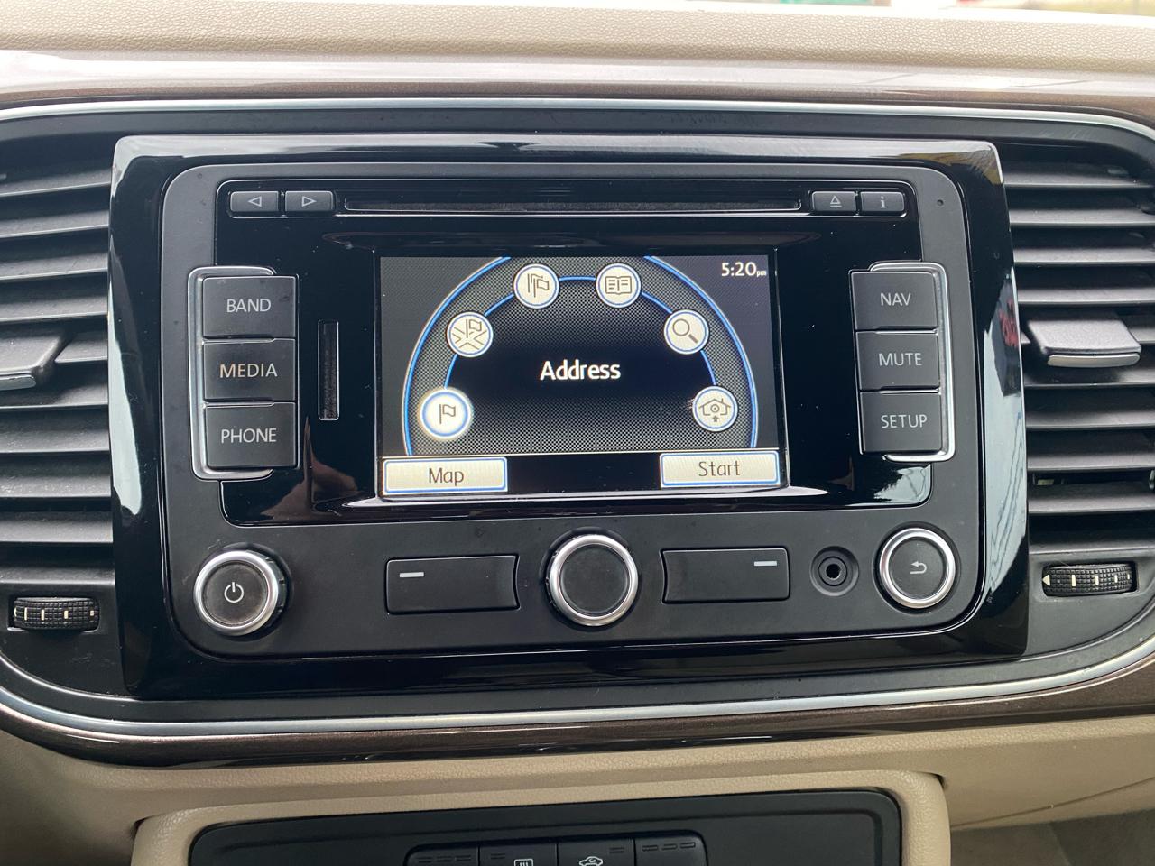 Volkswagen Beetle Coupe 2dr DSG 2.0T Turbo PZEV 2013