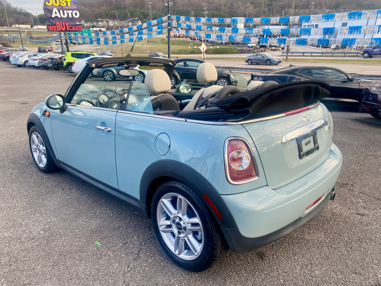 MINI Cooper Convertible 2dr 2013