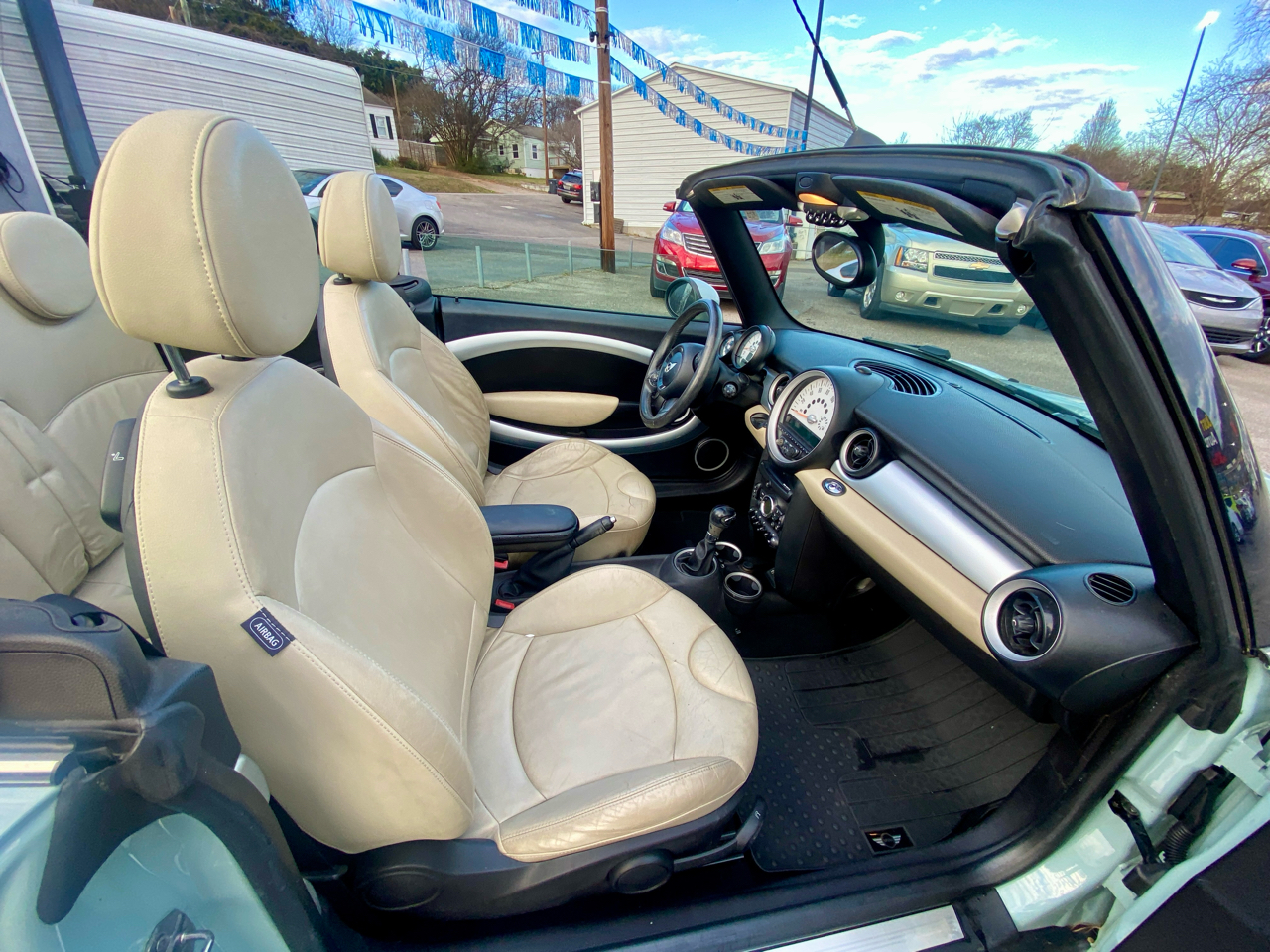 MINI Cooper Convertible 2dr 2013