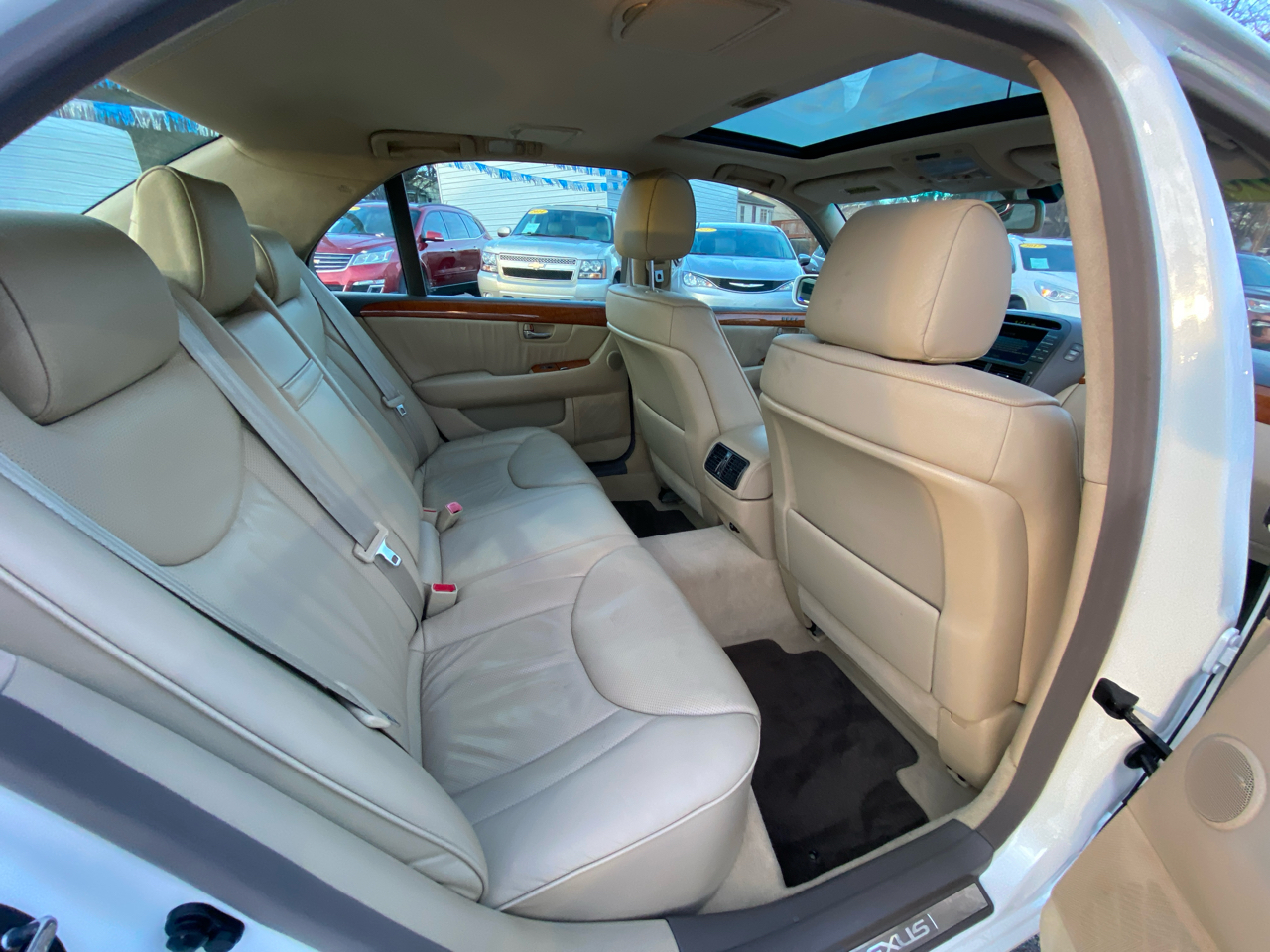 Lexus LS 430 4dr Sdn 2004